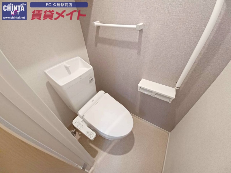 トイレ　反転タイプ参考写真