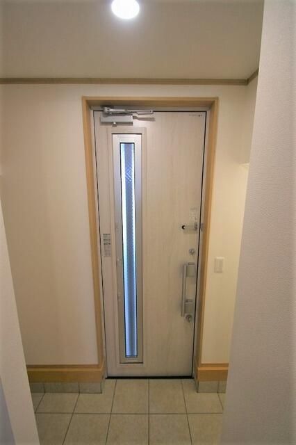 玄関　カナザハウス王子 北区王子６