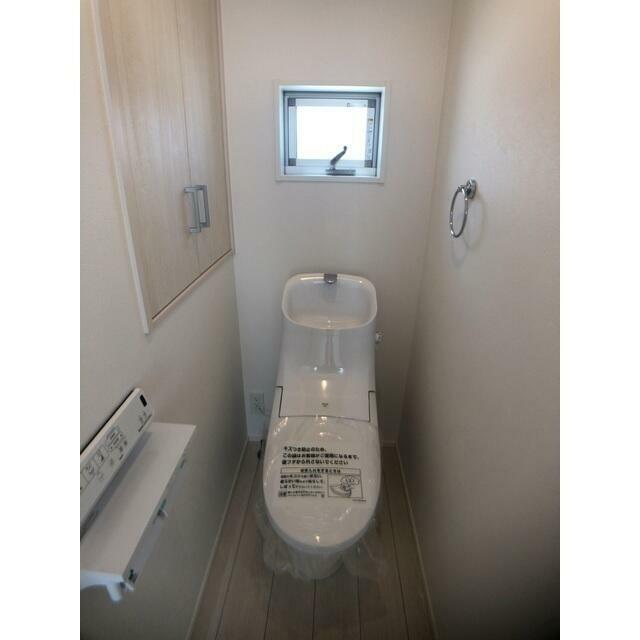 ＪＲ中央線 荻窪駅 徒歩20分 3階建 築5年のトイレ写真