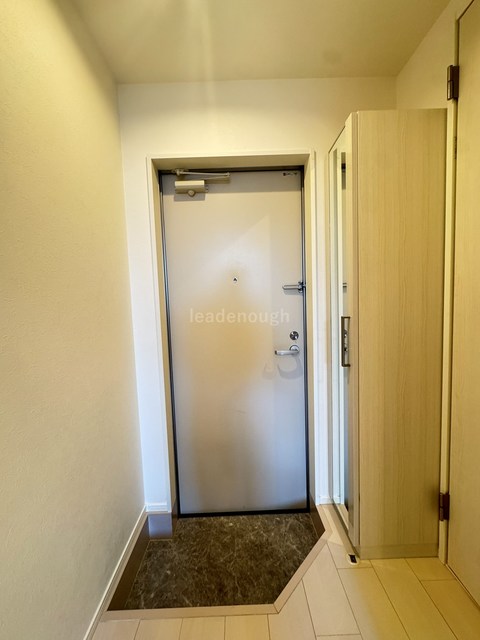 SQUARE WOOD OMIYAの玄関写真