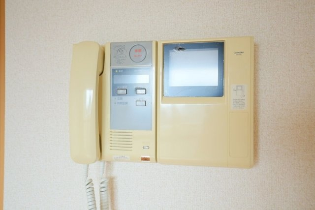 セキュリティ　モニター付きインターホン　※別室参考写真