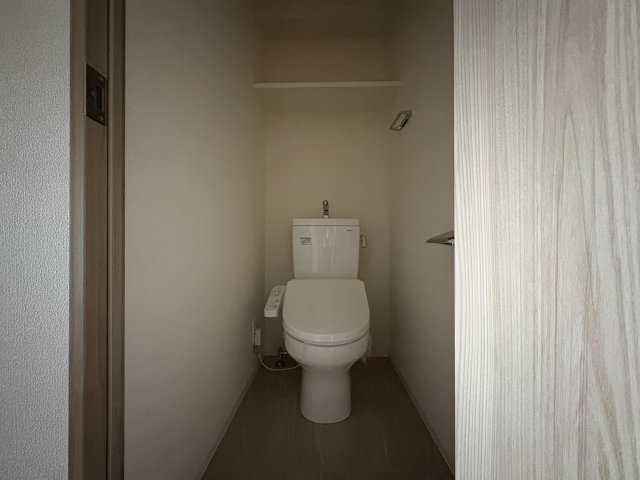 トイレ　落ち着いたトイレです