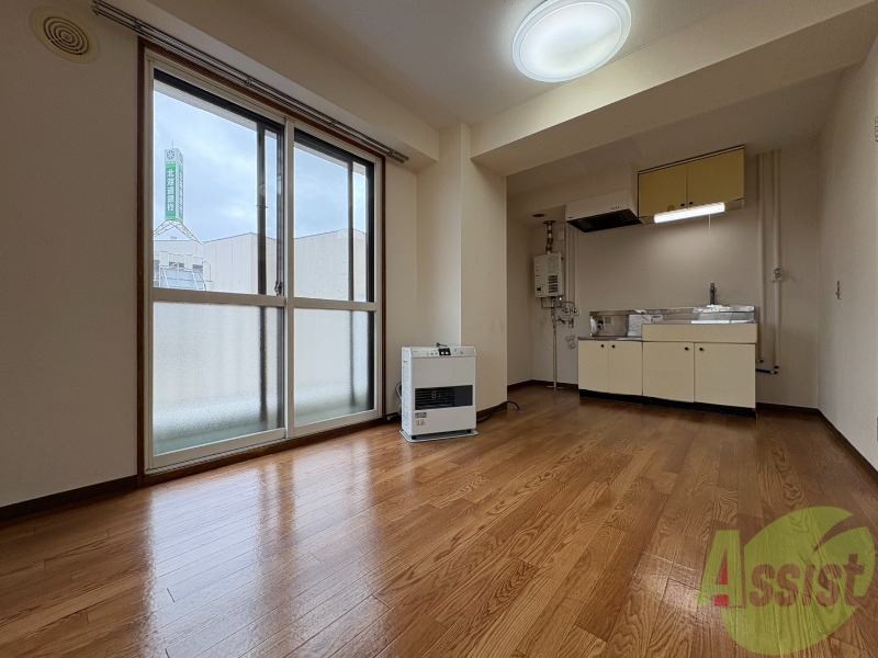 居室・リビング　広くてキレイなお部屋が広がっていて、充実した生活が送れそう。