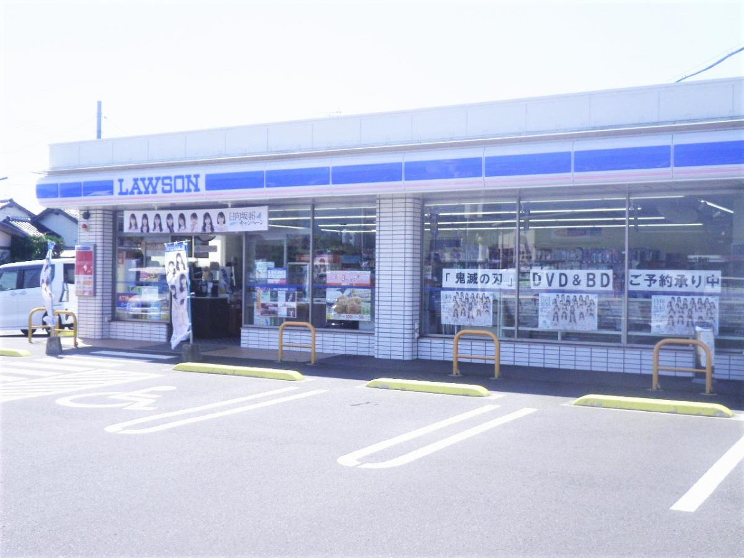 コンビニ　ローソン出雲大津朝倉一丁目店（コンビニ）まで563m