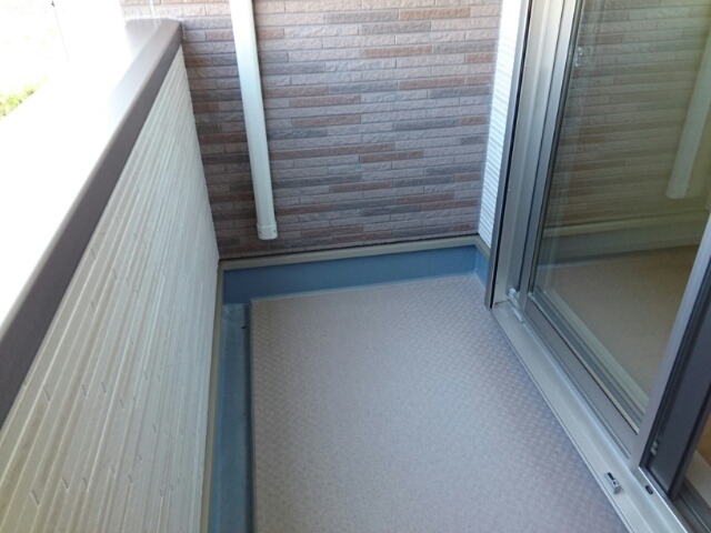 バルコニー　同一施工会社同一仕様写真