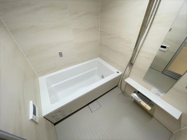 バス・シャワールーム　写真は同タイプ住居です。