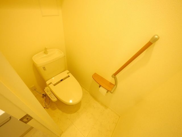 トイレ　★お部屋探しは株式会社タウンハウジング東京まで★