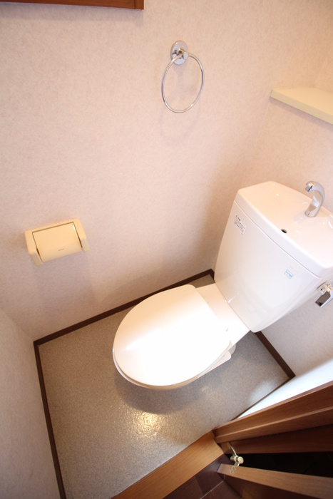 ラトゥ-ル江坂のトイレ写真