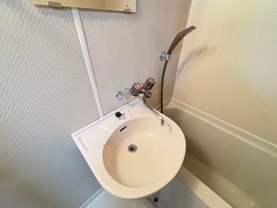 洗面設備　※別部屋の写真です