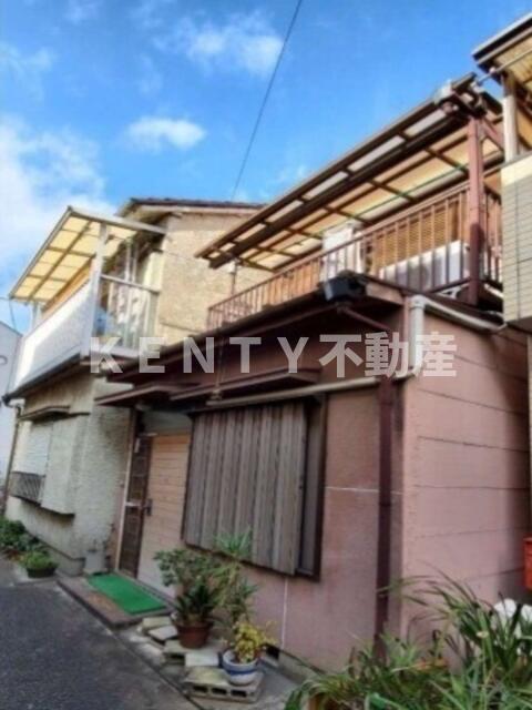 建物外観　外観は落ち着いています