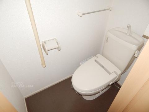 トイレ　シャワー付トイレ