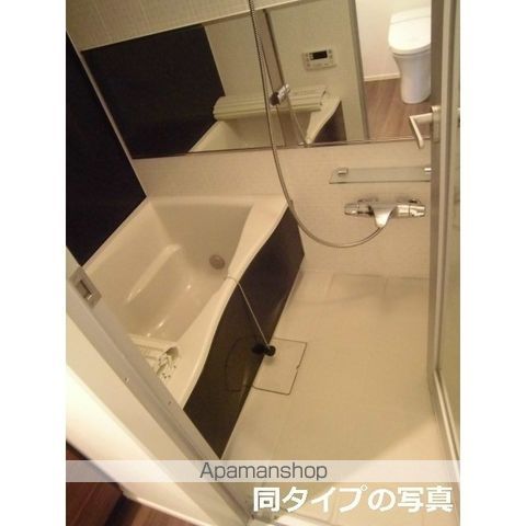 コンフォリア東中野DEUXの風呂写真