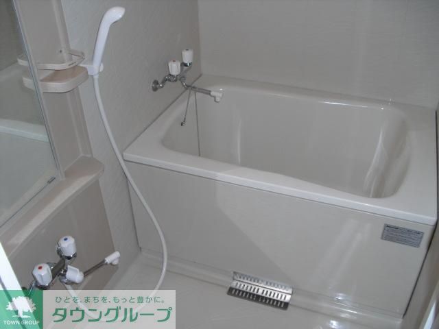 バス・シャワールーム　浴室乾燥機付き☆