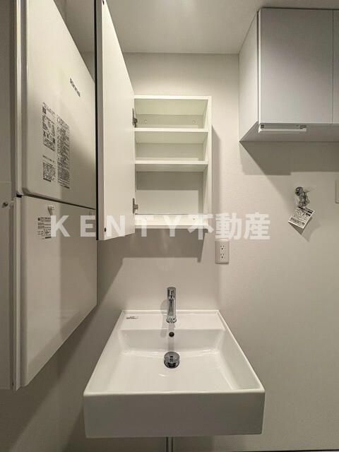 洗面設備　コンパクトで使いやすい洗面所