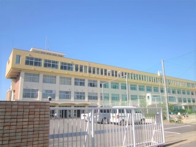 中学校　日進市立日進東中学校（中学校）まで1724m