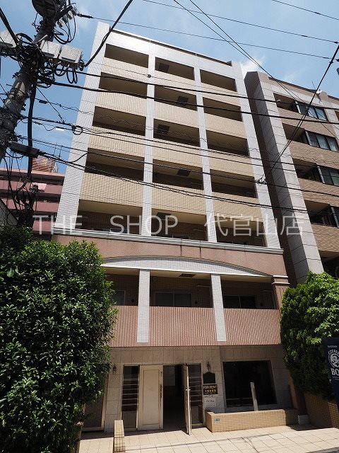 建物外観　閑静な住宅街に建つ分譲賃貸マンション！