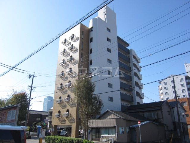 名古屋市西区幅下のマンションの建物外観