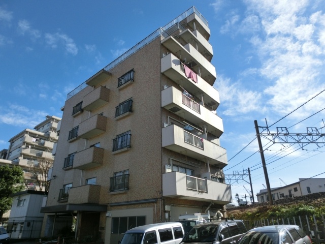 板橋区栄町のマンションの建物外観