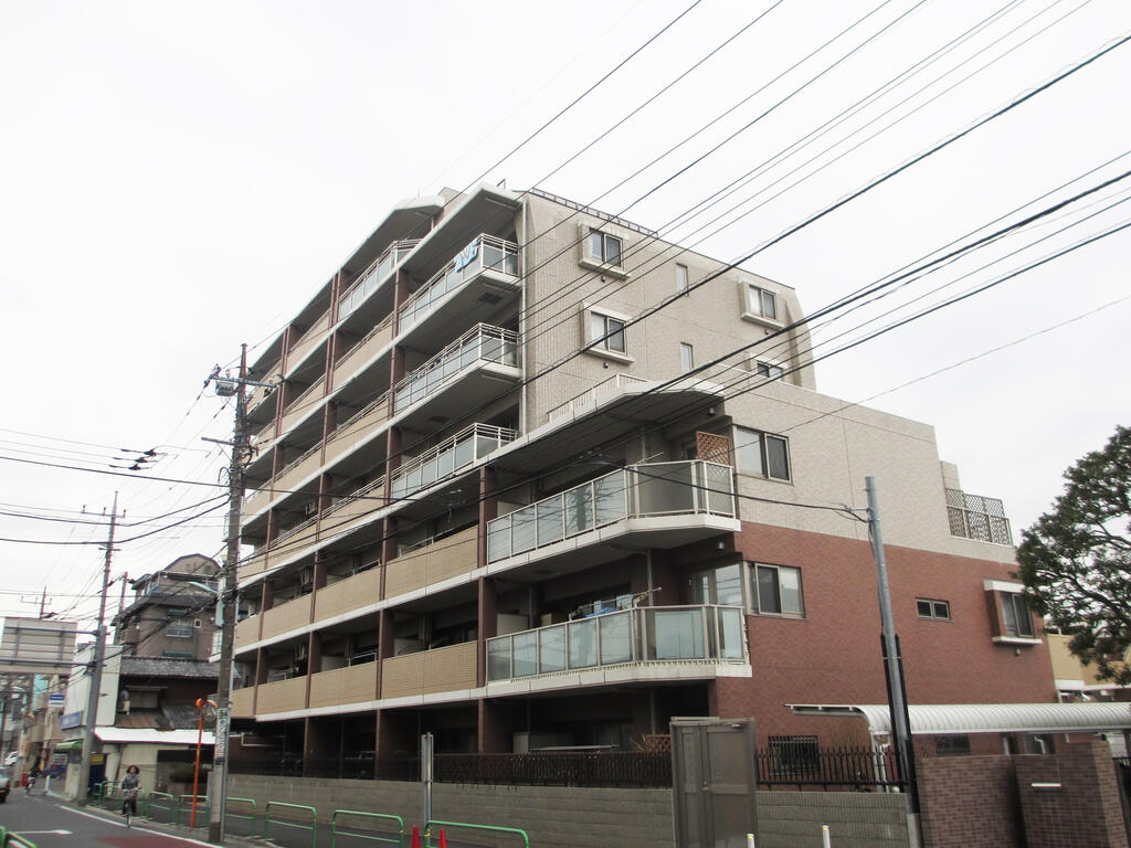 エクセレントプレイス石神井公園の建物外観