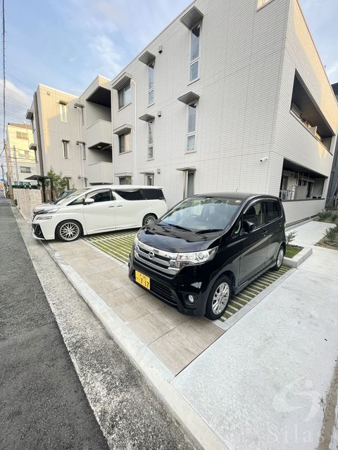 【Gran Residence SAKAI-KITAの駐車場】