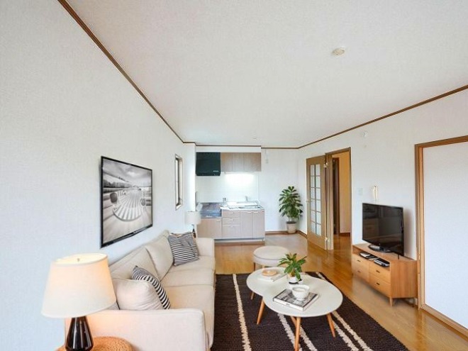 居室・リビング　CGで家具等を配置したもので家具等は含まれません