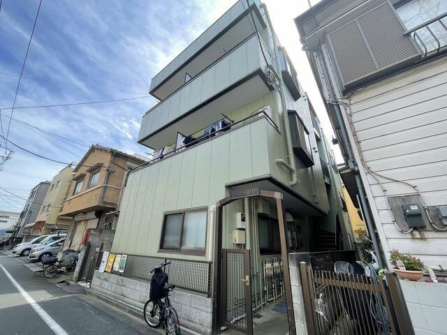 荒川区町屋のマンションの建物外観