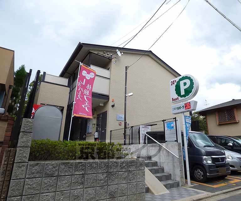 レオパレス平野の建物外観