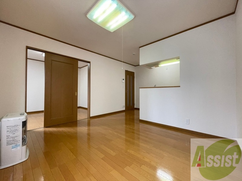 居室・リビング　広くてキレイなＬＤＫが広がっていて、充実した生活が送れそう。