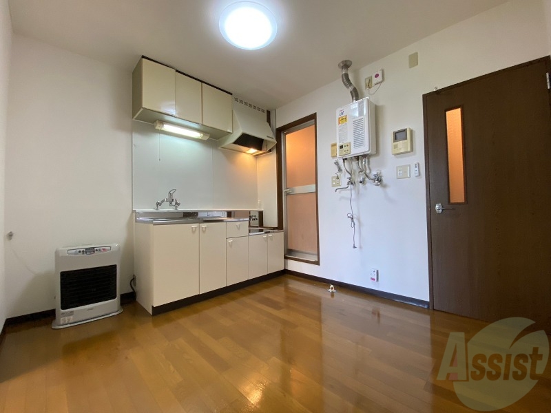 居室・リビング　広くてキレイなお部屋が広がっていて、充実した生活が送れそう。