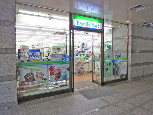 コンビニ　ファミリーマート御殿山トラストタワー店（コンビニ）まで658m