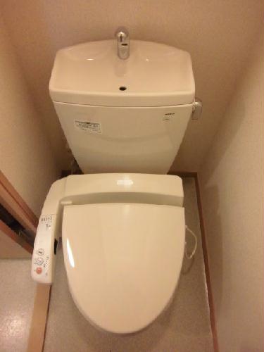 トイレ　風呂、トイレ別です。