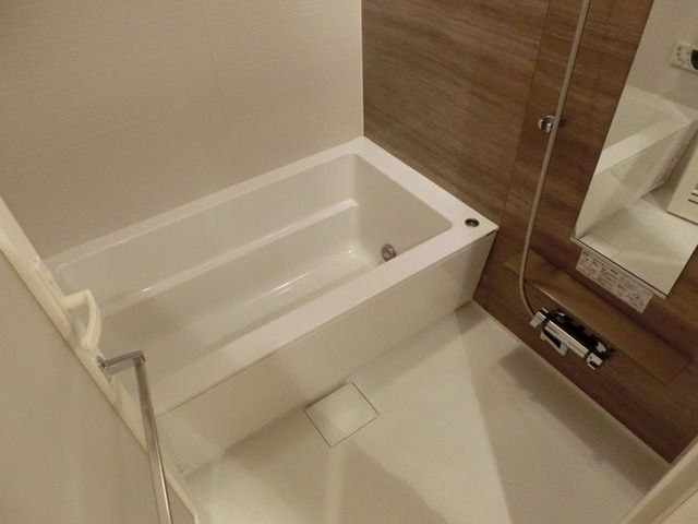 バス・シャワールーム　★追炊き・浴室乾燥機付★