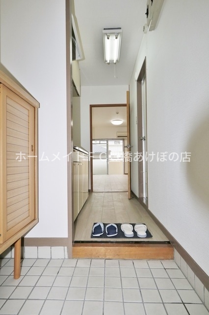 玄関　同型別部屋写真
