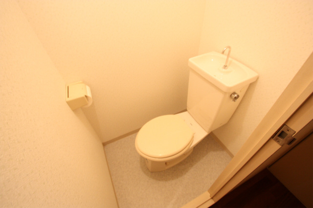 トイレ　別室の参考写真です。※現況優先