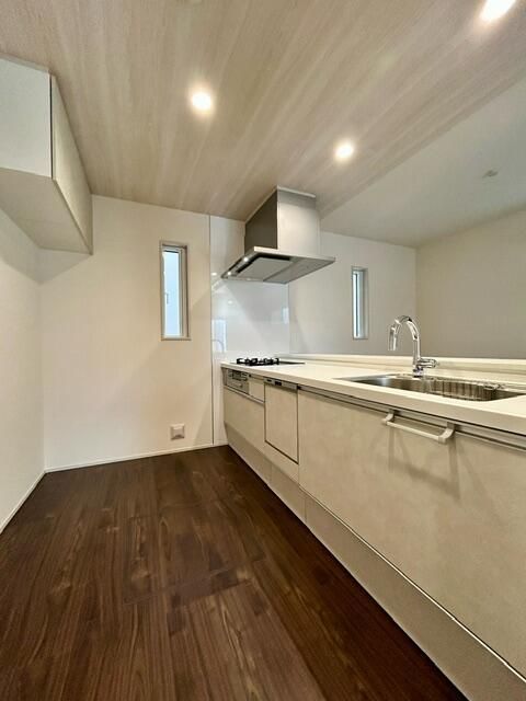 キッチン　人気の対面式キッチン♪会話しながらお料理できます☆