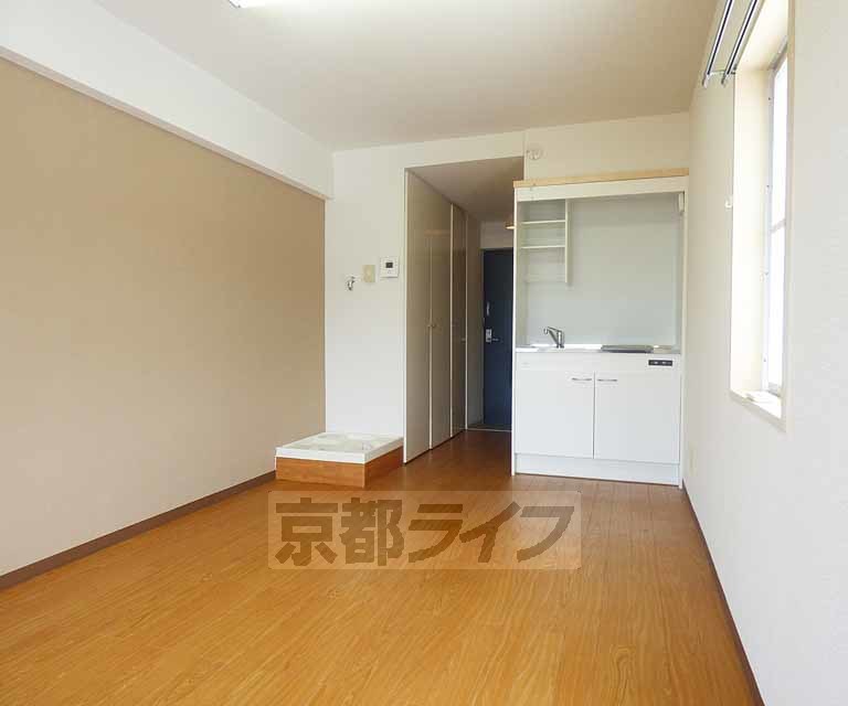 居室・リビング　綺麗な室内です。