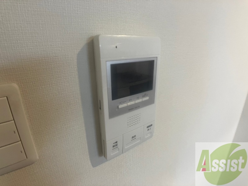 その他設備　ＴＶモニター付インターホンです。来客者の顔が見えるので安心！