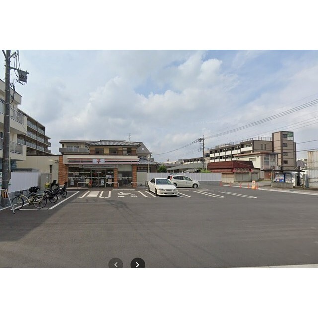 コンビニ　セブンイレブン　浦和別所沼通り（コンビニ）まで50m