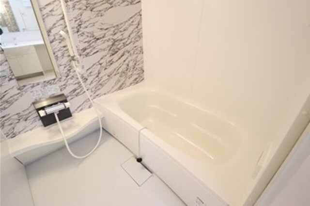 バス・シャワールーム　浴室