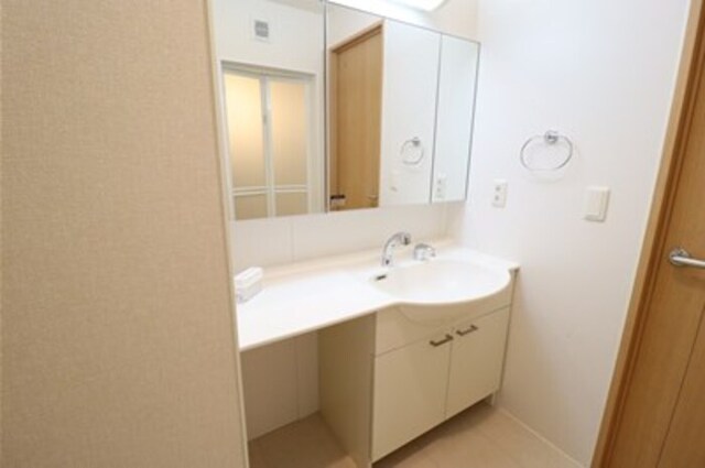 洗面設備　洗髪洗面化粧台