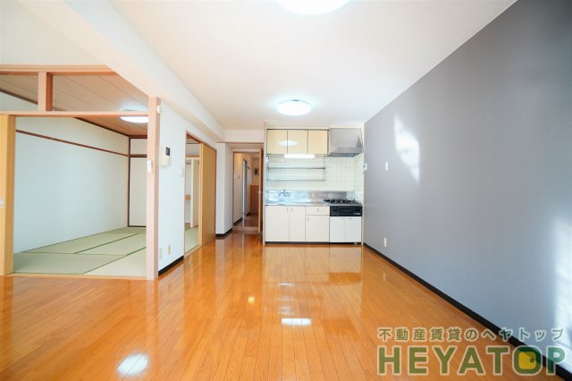 居室・リビング　ＬＤＫ１５.５帖と和室６帖