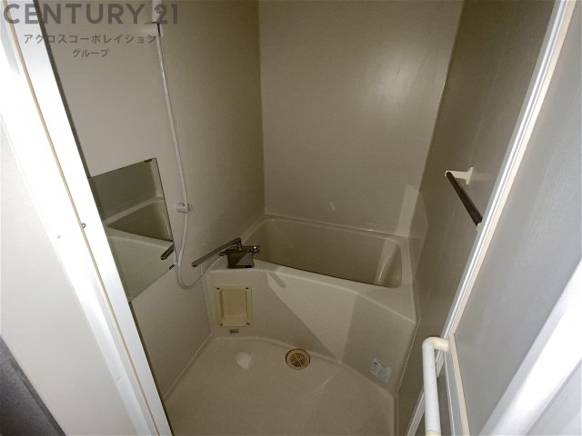 バス・シャワールーム　シンプルで機能的なユニットバスです♪