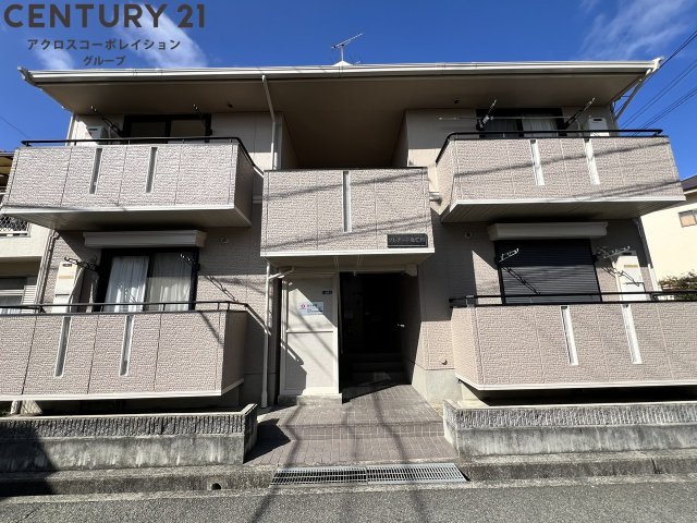 建物外観　敷地内に駐車場あります！