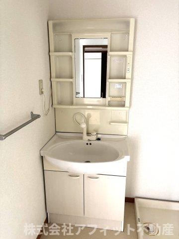 洗面設備　洗髪洗面化粧台