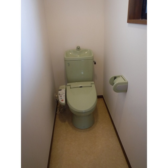 コンファティーブ新大江 C、Dのトイレ写真