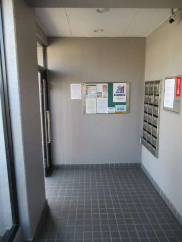 エントランス　毎日通るエントランスはこのようになっています