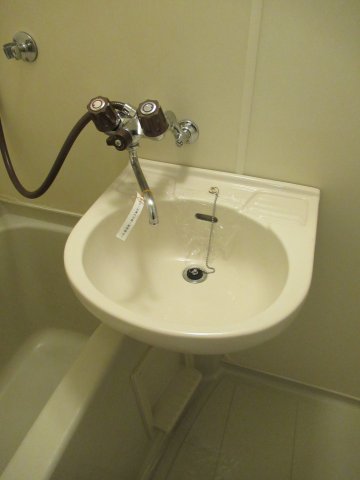洗面設備　洗面台です