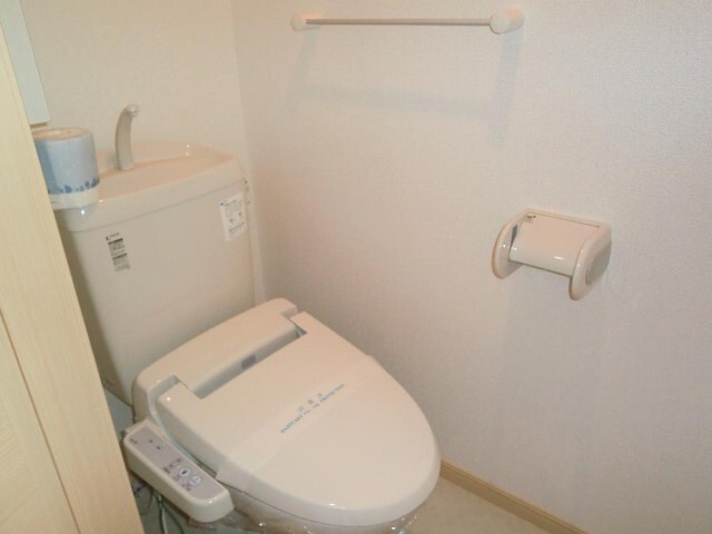 トイレ　※反転２０２号室の写真