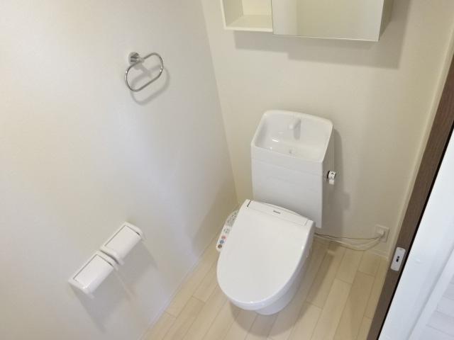トイレ　シャワー付トイレ