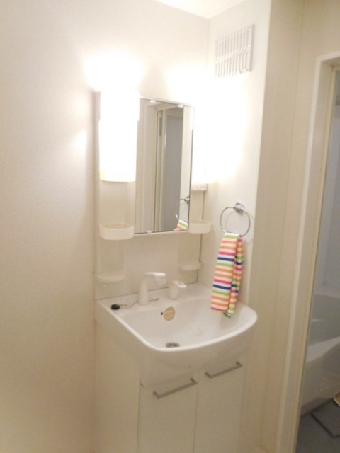 バス・シャワールーム　洗髪洗面化粧台